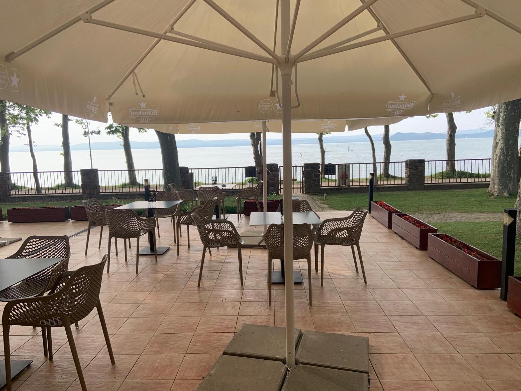 Bf Hotel Balatonfoldvar Exterior photo