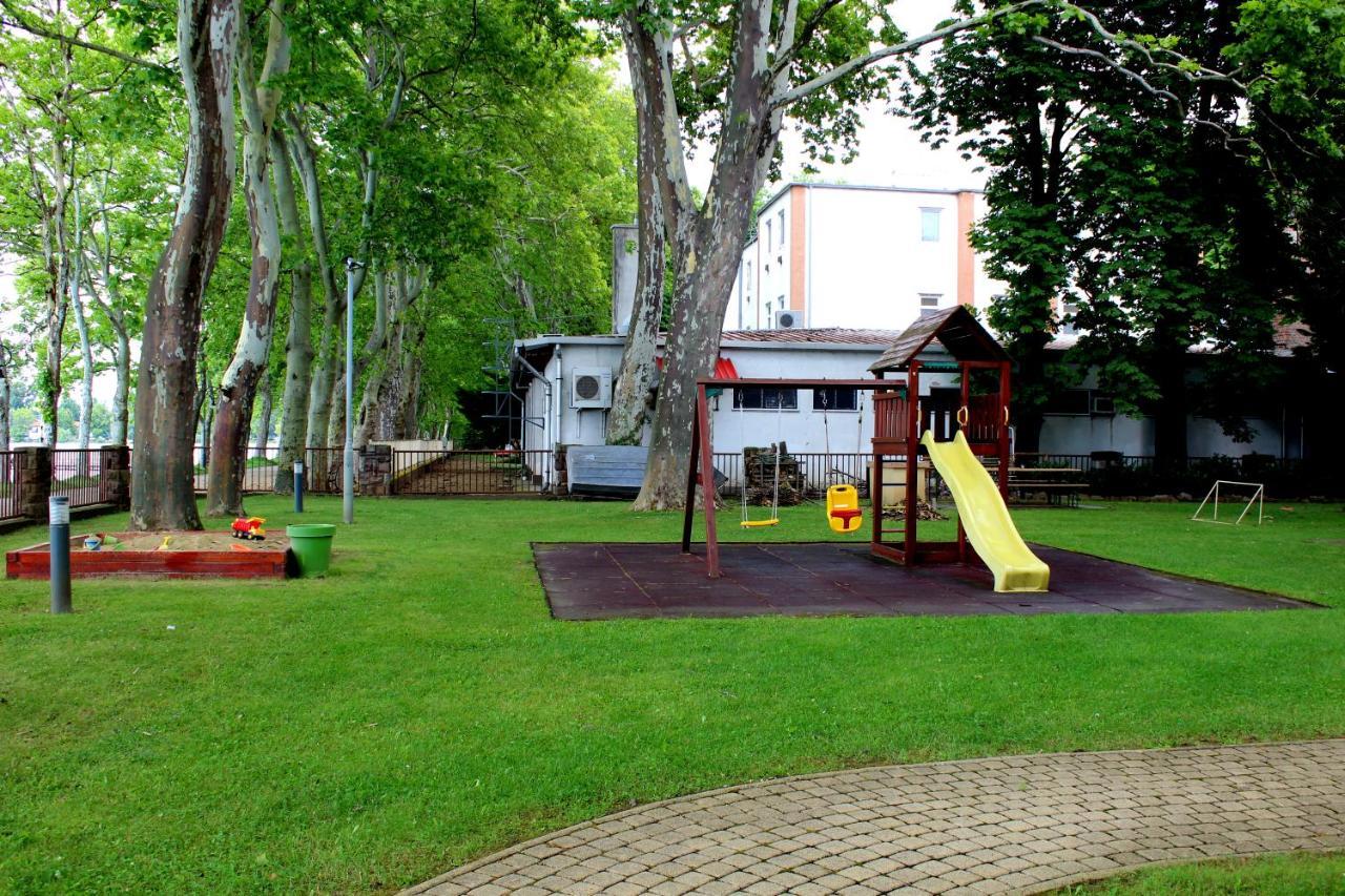 Bf Hotel Balatonfoldvar Exterior photo