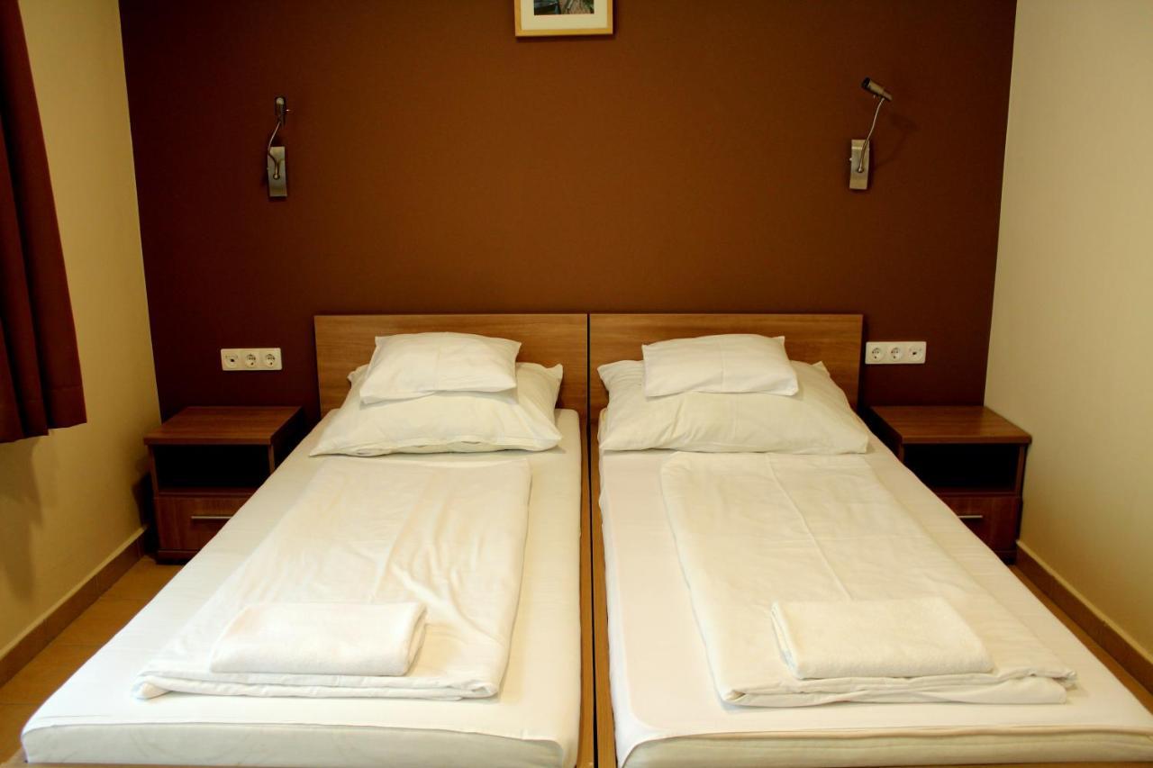 Bf Hotel Balatonfoldvar Exterior photo